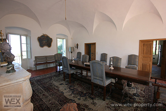 ������������ �� ������� (�����): ������������ �� �������� ������, ������ ������� - Ch&acirc;teau Corse [�������� ''WEX PROPERTY'']