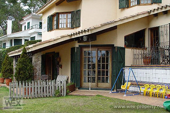 ������������ � ������� (�����): ������������ � ���������, ������������ �� ����� ����� - REF. 2518 [�������� ''WEX PROPERTY'']