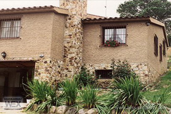 ������������ � ������� (�����): ������������ � ���������, ������������ �� ����� ����� - Masia Genov&eacute;s [�������� ''WEX PROPERTY'']