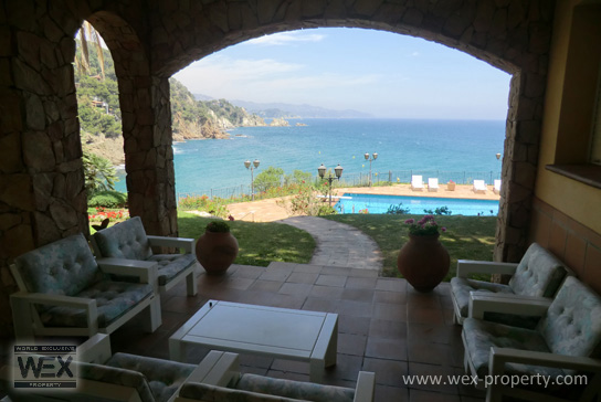 ������������ � ������� (�����): ������������ � ���������, ������������ �� ����� ����� - REF. 4085 [�������� ''WEX PROPERTY'']